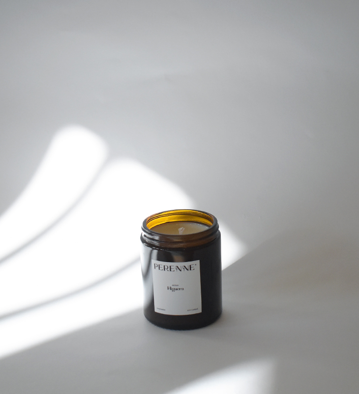 Higuera, vela artesanal de soja