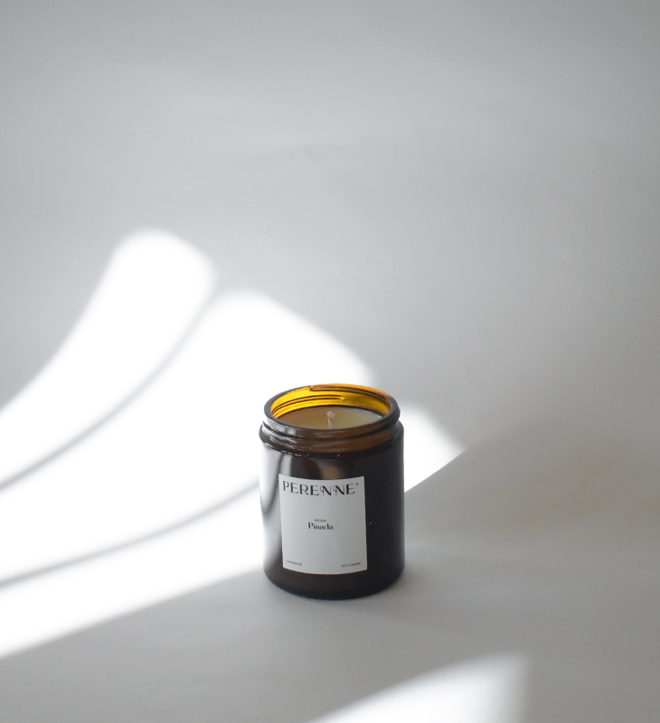 Pinada, vela artesanal de soja